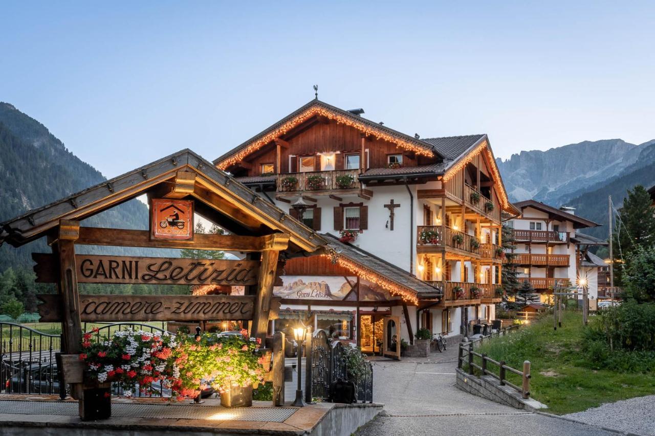 Garni Letizia Bed & Breakfast Campitello di Fassa Luaran gambar