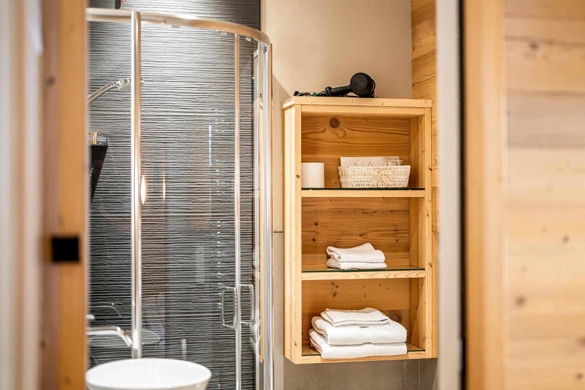 Garni Letizia Bed & Breakfast Campitello di Fassa Luaran gambar